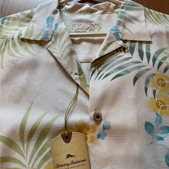 Tommy Bahama Men's Floral Shirt - White, Green, Yellow - Picture 3 of 4